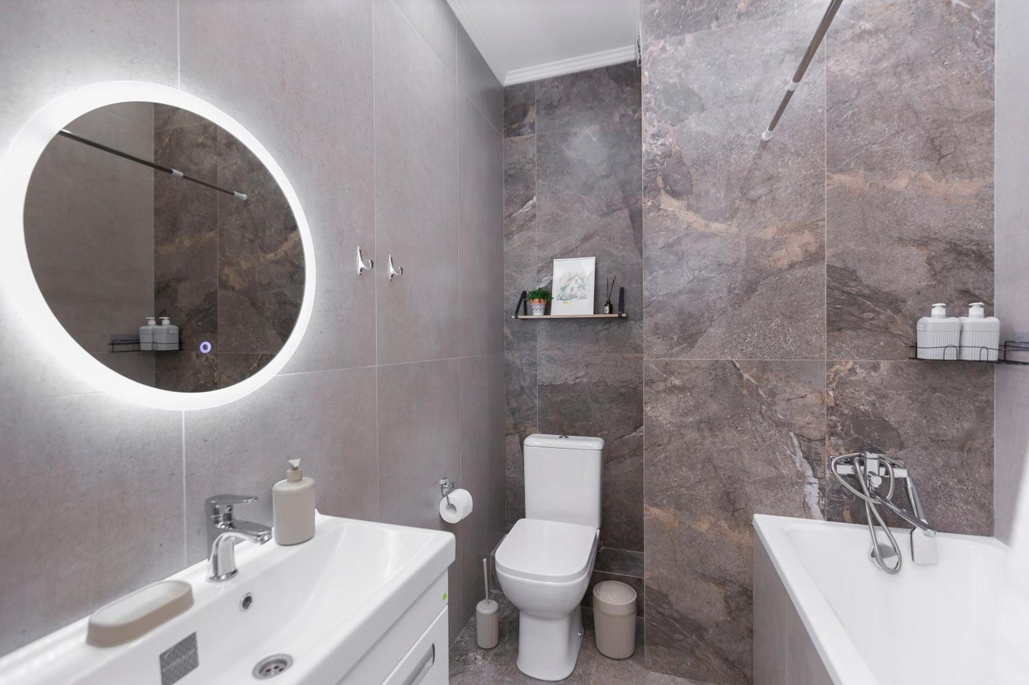 2 Room Apartment In The Center Almaty Exteriér fotografie